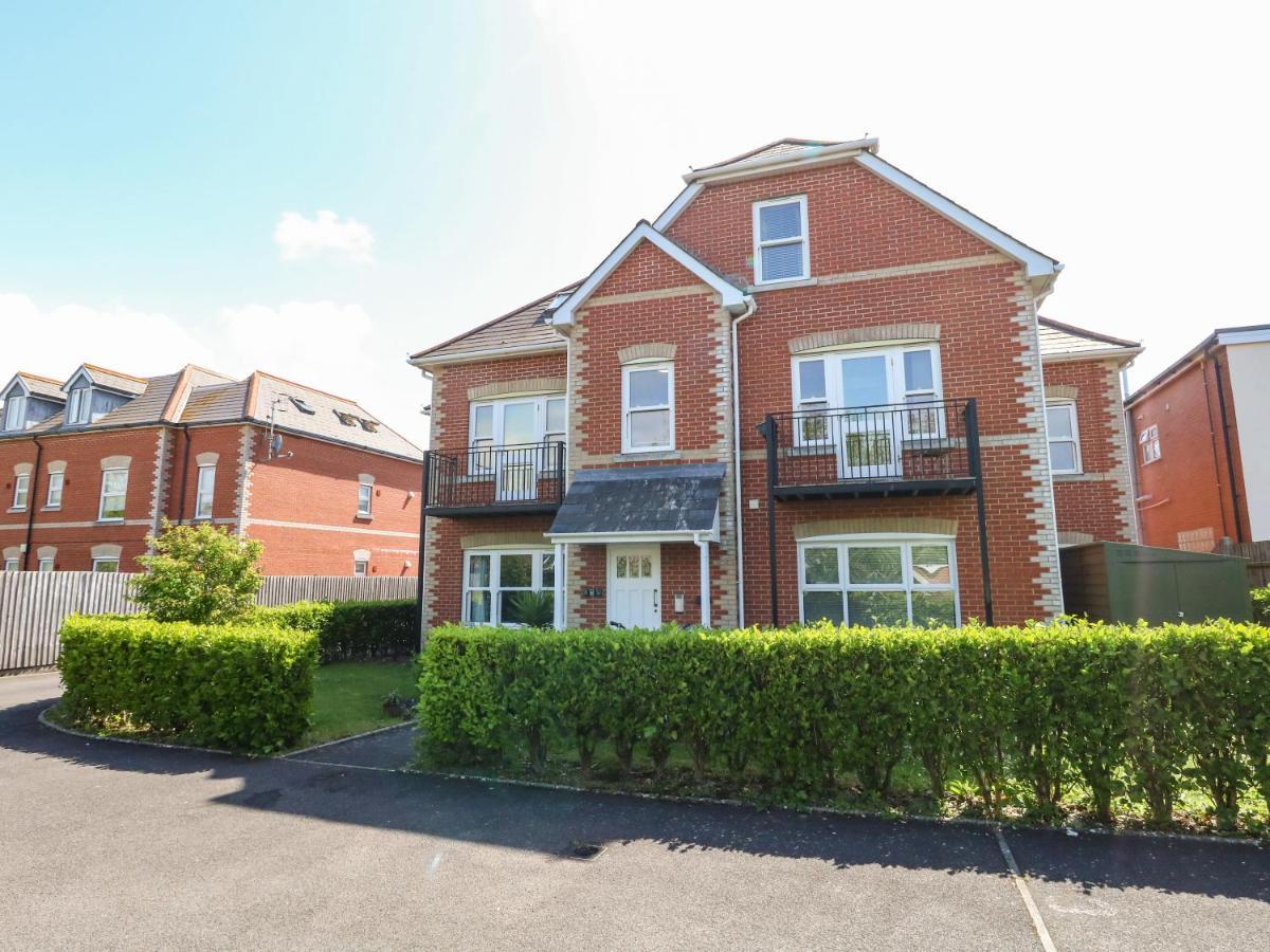 Marina Reach Vila Weymouth Exterior foto