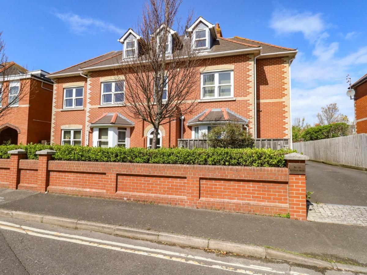 Marina Reach Vila Weymouth Exterior foto