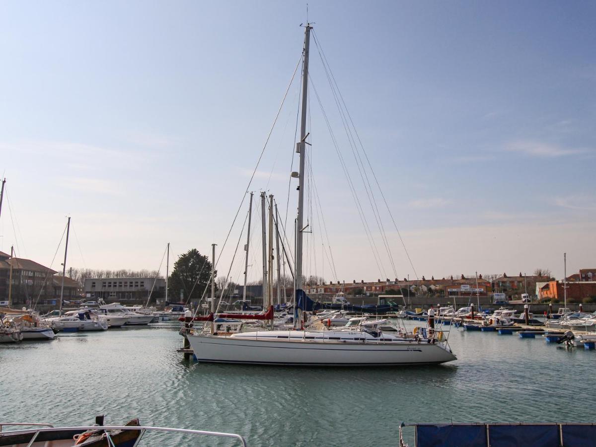 Marina Reach Vila Weymouth Exterior foto
