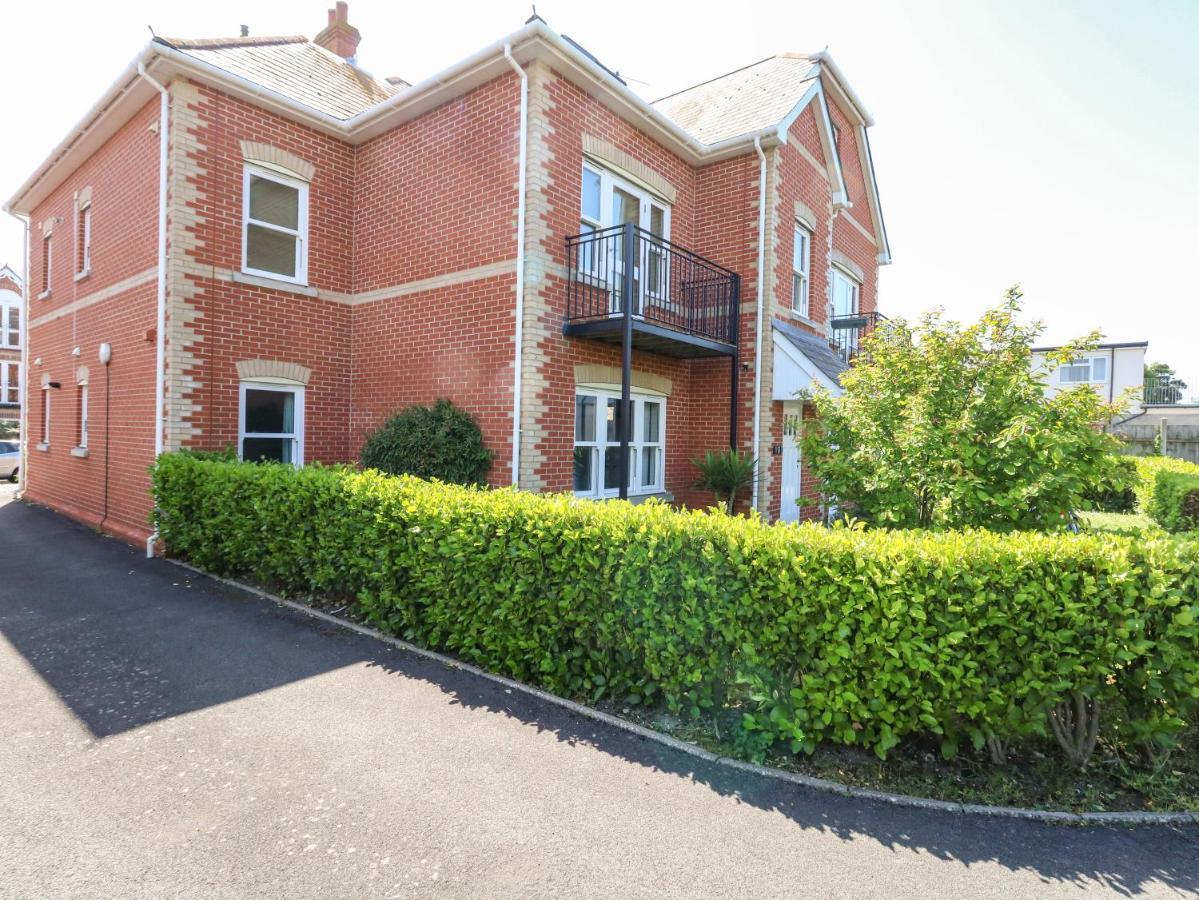 Marina Reach Vila Weymouth Exterior foto